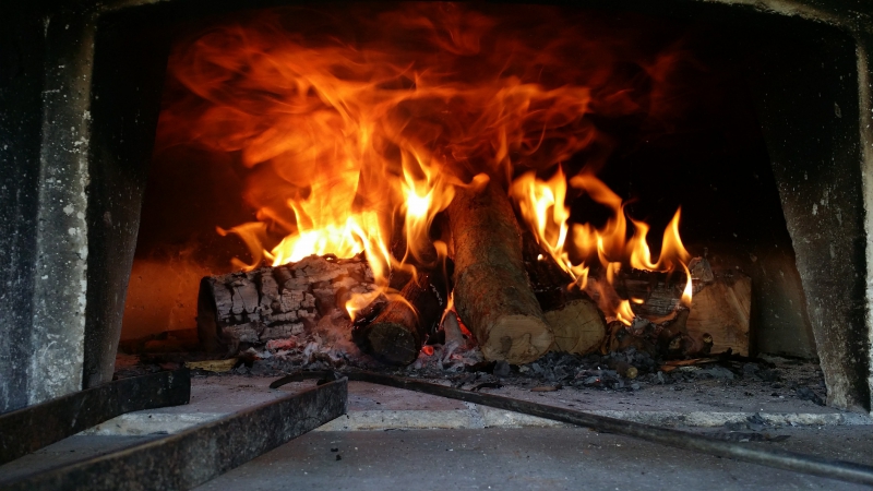 pizzeria-VALBONNE-min_wood-fired-oven-1960099